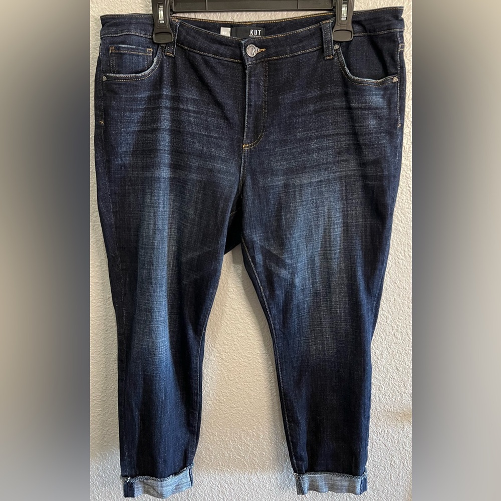 KUT from the Kloth Dark Blue Jeans ankle/cropped size 18w